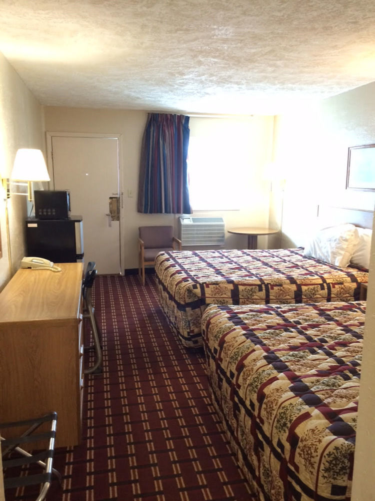 Economy Inn Mccook Eksteriør bilde